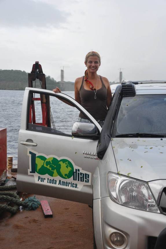 Nossa travessia de balsa entre Oiapoque, no Brasil e Saint Georges, na Guiana Francesa